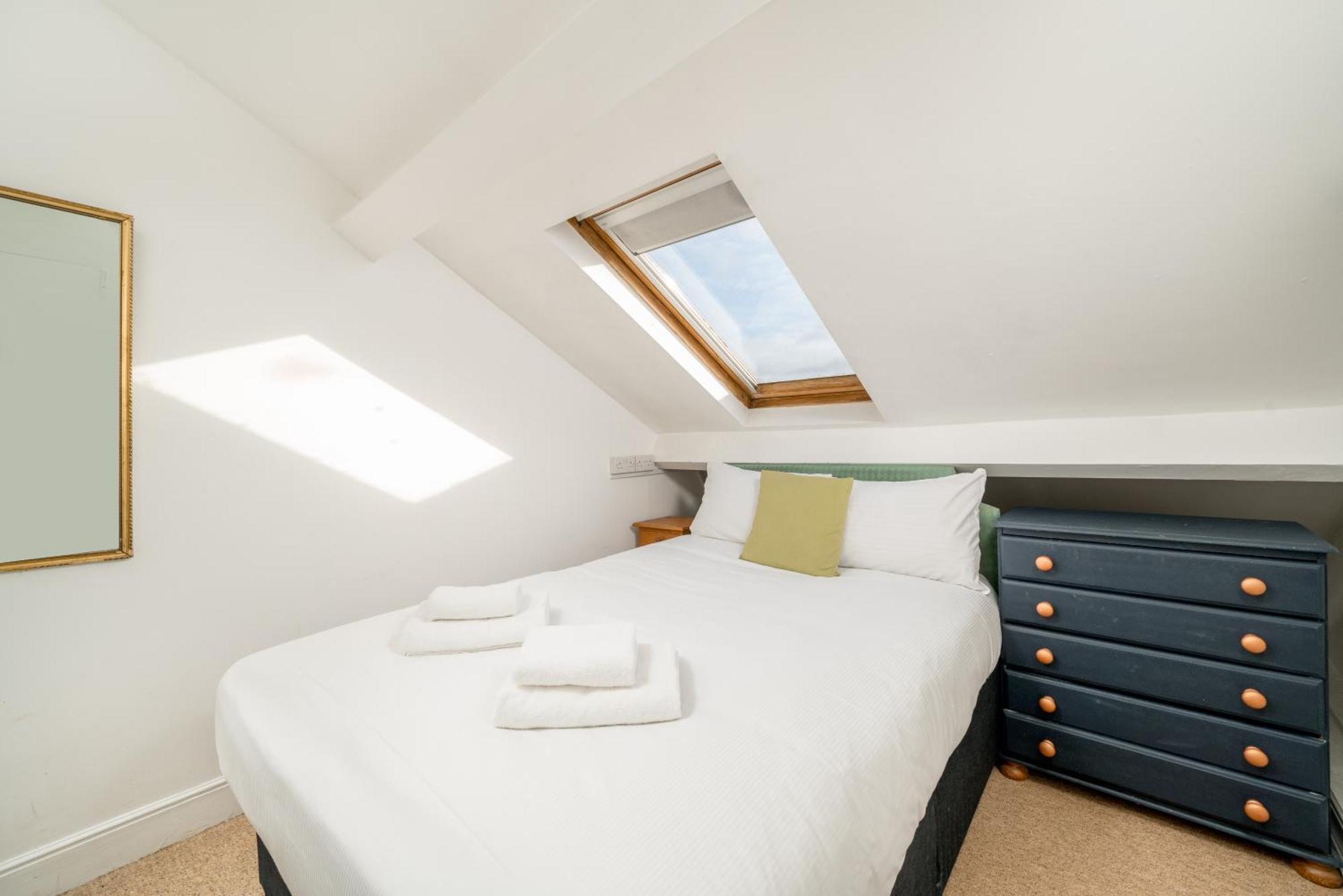 Cozy Maisonette Near Abbey Road London Bagian luar foto